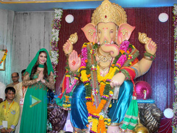 Urvashi Rautela visits the Andheri Cha Raja Ganpati