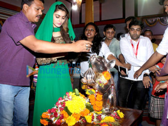 Urvashi Rautela visits the Andheri Cha Raja Ganpati