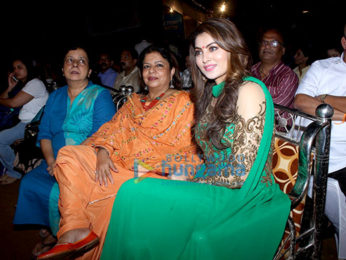 Urvashi Rautela visits the Andheri Cha Raja Ganpati