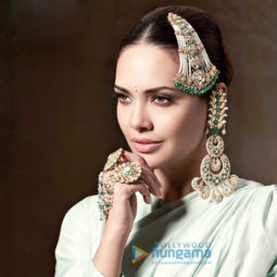 Celebrity Photo Of Esha Gupta