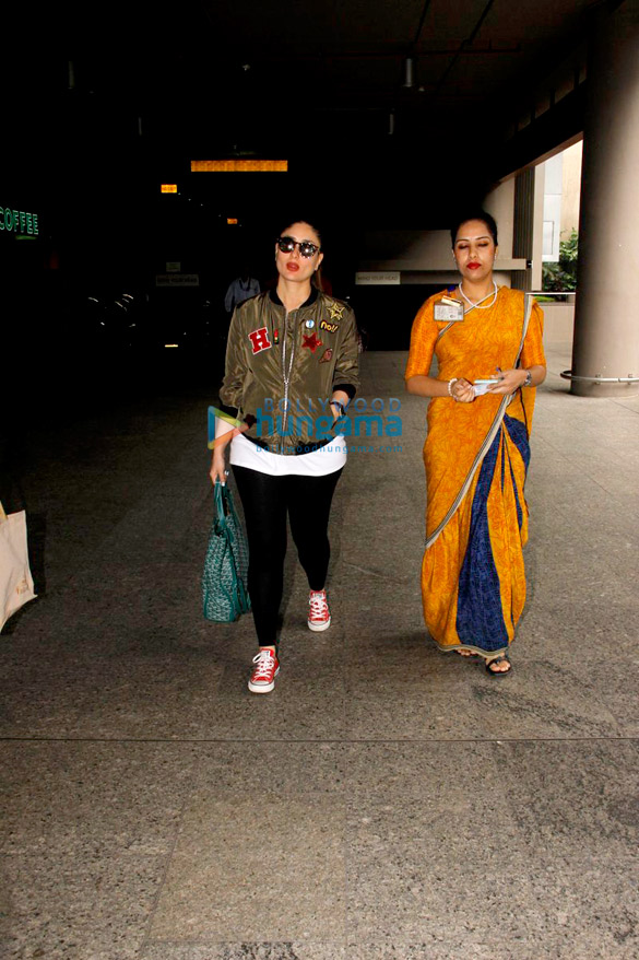 Kareena Kapoor Khan, Abhishek Bachchan & others snapped at the international airport Kareena Kapoor Khan, Abhishek Bachchan & others snapped at the international airport