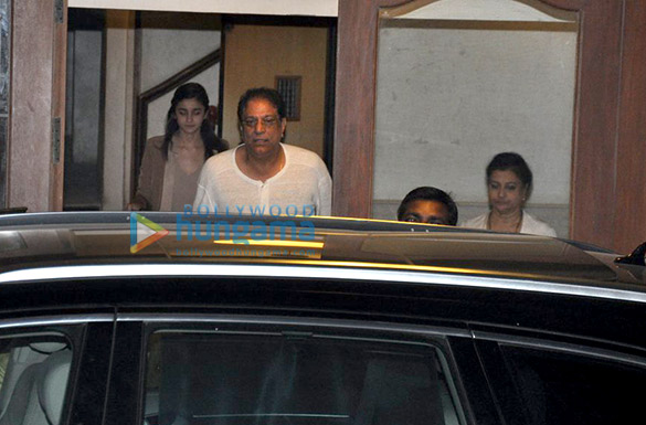 Alia Bhatt snapped leaving Sidharth Malhotra’s house post dinner Alia Bhatt snapped leaving Sidharth Malhotra’s house post dinner