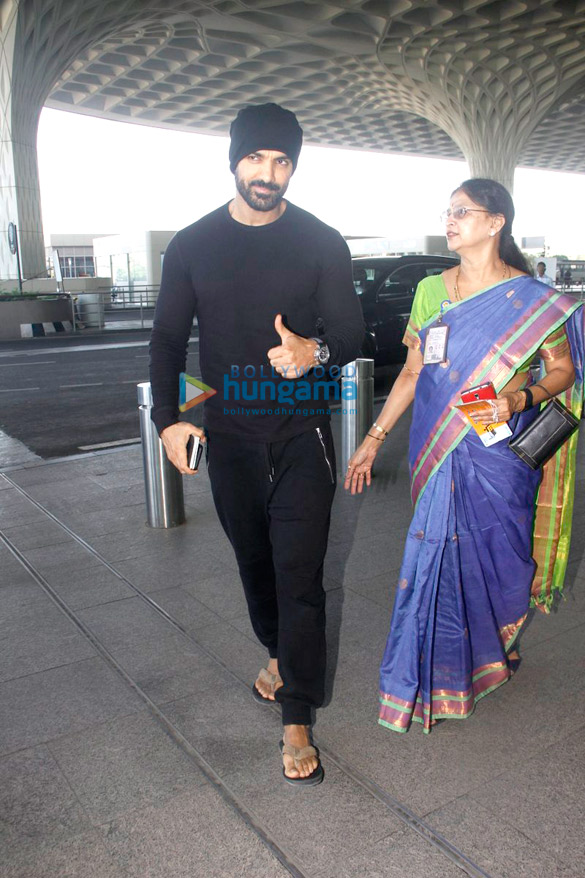 John Abraham, Rajinikanth & Sanjay Dutt snapped at the airport John Abraham, Rajinikanth & Sanjay Dutt snapped at the airport