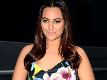 John Abraham & Sonakshi Sinha grace the show 'Comedy Night Bachao'