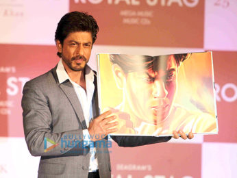 Shah Rukh Khan graces the launch of Samar Khan's book titled SRK 25 Years of a Life