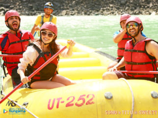 Wallpapers Of The Movie Sonu Ke Titu Ki Sweety