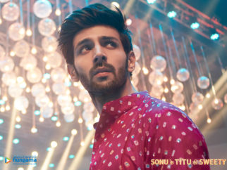 Wallpapers Of The Movie Sonu Ke Titu Ki Sweety