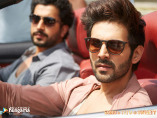 Wallpapers Of The Movie Sonu Ke Titu Ki Sweety