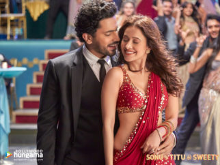 Wallpapers Of The Movie Sonu Ke Titu Ki Sweety