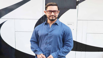 Aamir smartly ducks Demonetization Trump, celebrates ‘Hanikarak Bapu’