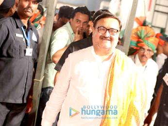 Celebs & C.M. Devendra Fadnavis grace the 'Yuva Urja' program