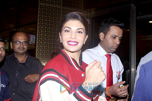 Jacqueline Fernandez snapped at the airport leaving for New York Jacqueline Fernandez snapped at the airport leaving for New York