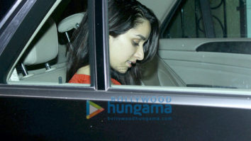Shraddha Kapoor & Arjun Rampal snapped post dinner at Farhan Akhtar’s house