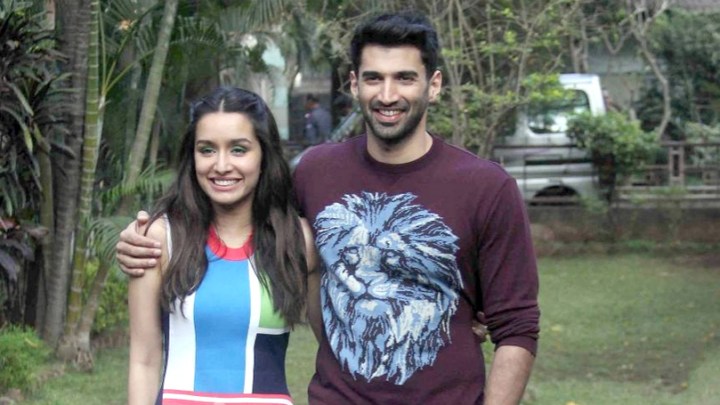 Aditya Roy Kapur, Shraddha Kapoor SING & ROCK Humma Humma At Chandigarh University