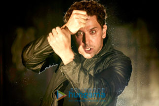 Movie still from the Movie Kaabil