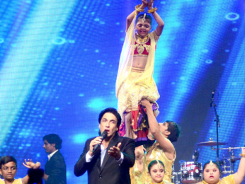 Shah Rukh Khan, Salman Khan, Karisma Kapoor, Kangna Ranaut and others celebrate 'International Customs Day'