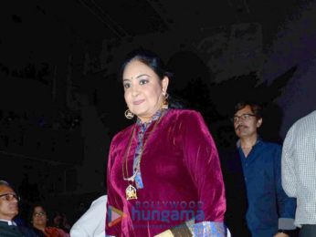 Shah Rukh Khan, Salman Khan, Karisma Kapoor, Kangna Ranaut and others celebrate 'International Customs Day'