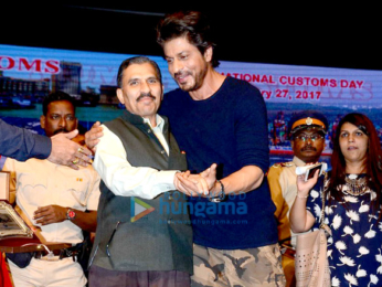 Shah Rukh Khan, Salman Khan, Karisma Kapoor, Kangna Ranaut and others celebrate 'International Customs Day'