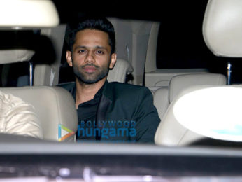 Shah Rukh Khan, Sonam Kapoor, Sonakshi Sinha and others grace the Filmfare pre awards bash
