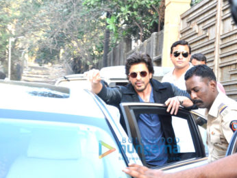 Shah Rukh Khan snapped at Mannat for Raees promotions