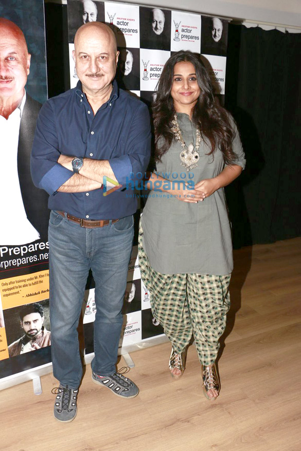 Vidya Balan snapped at Anupam Kher’s Acting Class’ students interaction Vidya Balan snapped at Anupam Kher’s Acting Class’ students interaction