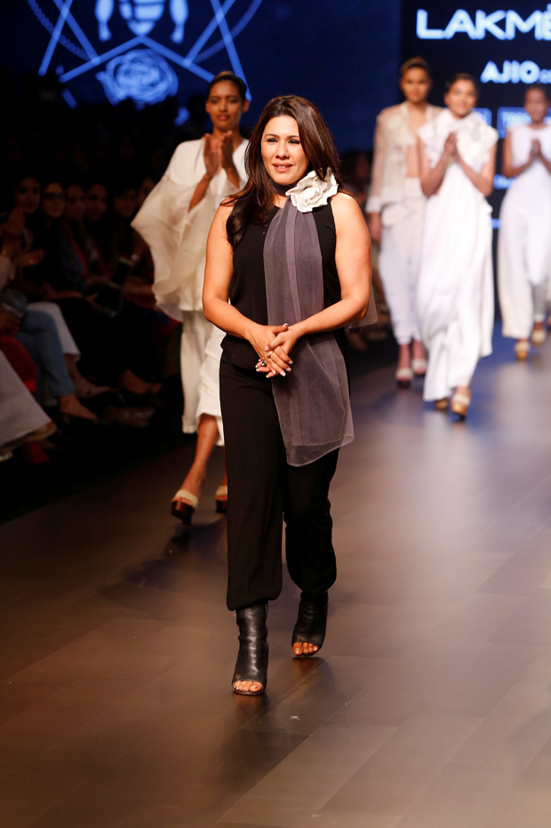 Celebs grace ‘The White Rose Collection’ by Reshma Merchant’s House Of Milk at Lakme Fashion Week 2017 Celebs grace ‘The White Rose Collection’ by Reshma Merchant’s House Of Milk at Lakme Fashion Week 2017