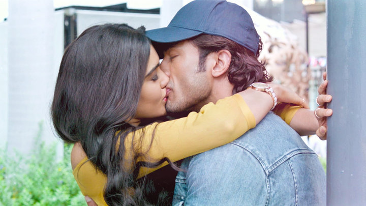 Commando 2 Song Tere Dil Mein Starring Vidyut Jammwal, Adah Sharma