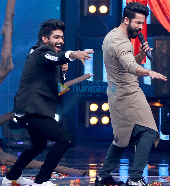 Promotions of ‘Rangoon’ on the sets of Indian Idol 9 Promotions of ‘Rangoon’ on the sets of Indian Idol 9