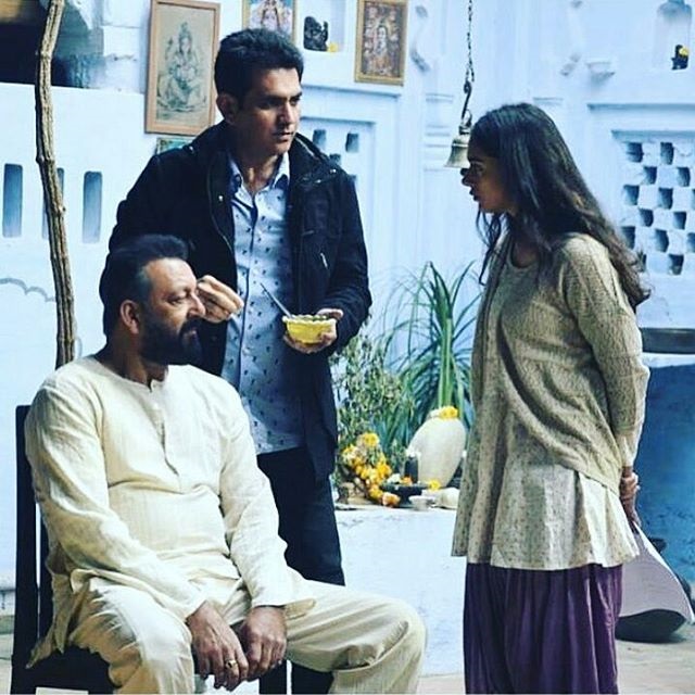 Check out: Sanjay Dutt on the sets of Omung Kumar’s Bhoomi Check out: Sanjay Dutt on the sets of Omung Kumar’s Bhoomi