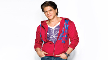 WOW! Shah Rukh Khan makes Valentine’s Day special for his female staff