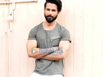 Shahid Kapoor and Kangna Ranaut meet access life NGO kids while promoting their film 'Rangoon'
