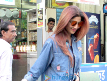 Shilpa Shetty snapped shopping in Bandra