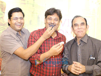 Talat Aziz, Alka Yagnik and others grace the success party of 'Majaz - Ae Gham-E-Dil Kya Karun'