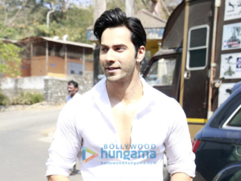 Varun Dhawan, David Dhawan and Sajid Nadiadwala at Judwaa 20th year media meet