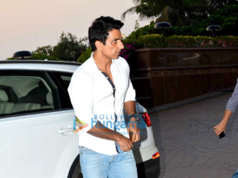 Aishwarya Rai Bachchan's father Krishnaraj Rai's prayer meet