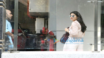 Jacqueline Fernandez snapped in Juhu