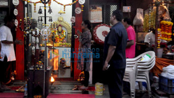 Kajol snapped offering prayers at a local temple