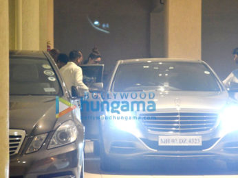 Kareena Kapoor Khan and Karisma Kapoor snapped with Taimur baby