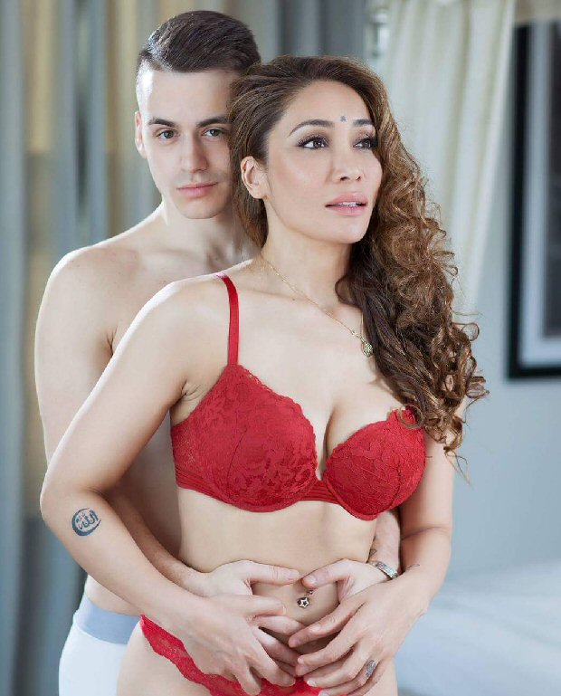 SHOCKING: Sofia Hayat shares INTIMATE photographs with her husband