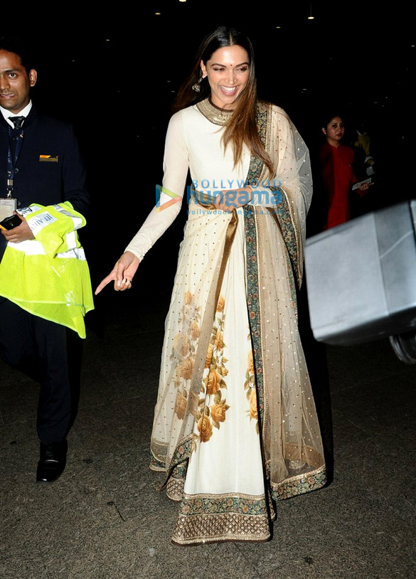 Anil Kapoor, Sanjay Dutt, Deepika Padukone and Disha Patani snapped at the airport Anil Kapoor, Sanjay Dutt, Deepika Padukone and Disha Patani snapped at the airport