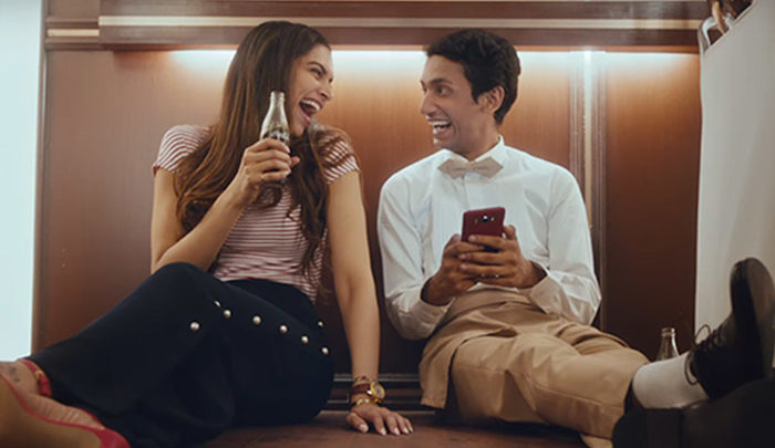 Watch: Deepika Padukone dancing inside an elevator with a housekeeper!