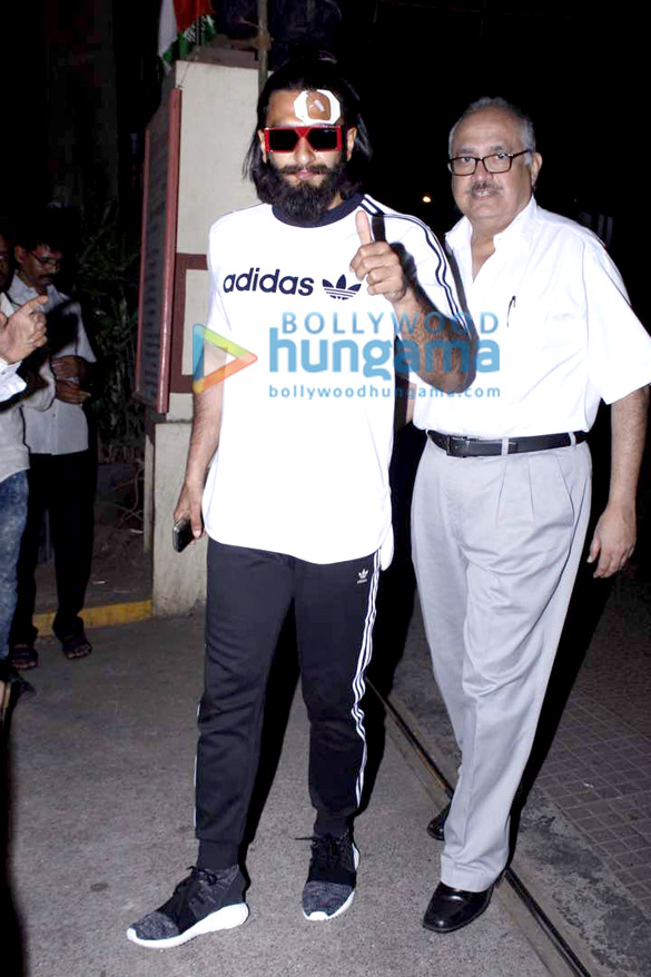 Injured Ranveer Singh snapped post getting treatment at Lilavati Hospital in Mumbai Injured Ranveer Singh snapped post getting treatment at Lilavati Hospital in Mumbai