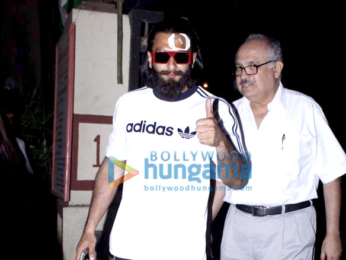 Injured Ranveer Singh snapped post getting treatment at Lilavati Hospital in Mumbai