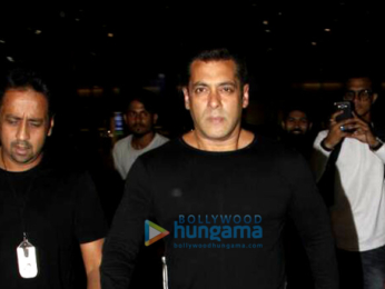 Salman Khan, Karan Johar, Sonam Kapoor, Sunil Shetty and Anil Kapoor snapped at the airport