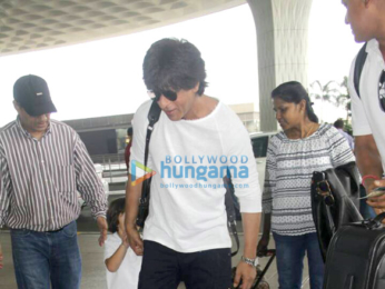 Shah Rukh Khan, AbRam Khan and Aryan Khan snapped with friends at the airport