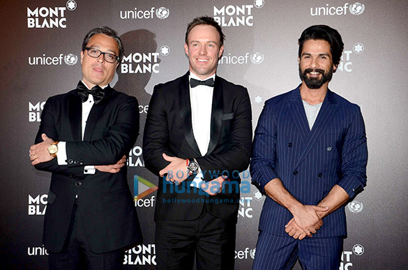Shahid Kapoor looks suave as he poses on the red carpet at the ‘Mont Blanc’ bash Shahid Kapoor looks suave as he poses on the red carpet at the ‘Mont Blanc’ bash