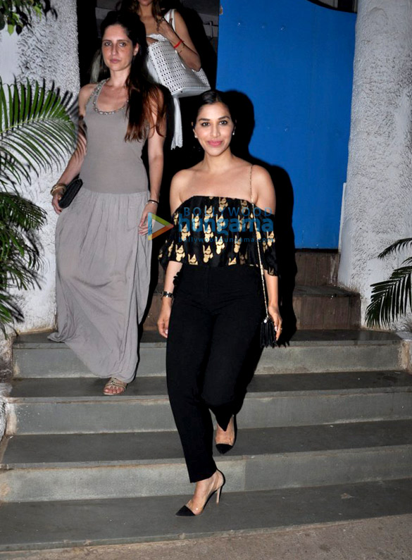 Sophie Choudry snapped at Olive Sophie Choudry snapped at Olive