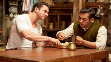 Box Office: Salman Khan’s Tubelight beats Hrithik Roshan’s Kaabil; becomes 3rd highest opening week grosser of 2017 Box Office: Salman Khan’s Tubelight beats Hrithik Roshan’s Kaabil; becomes 3rd highest opening week grosser of 2017