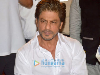 Shah Rukh Khan and Salman Khan grace Baba Siddique's Iftaar party