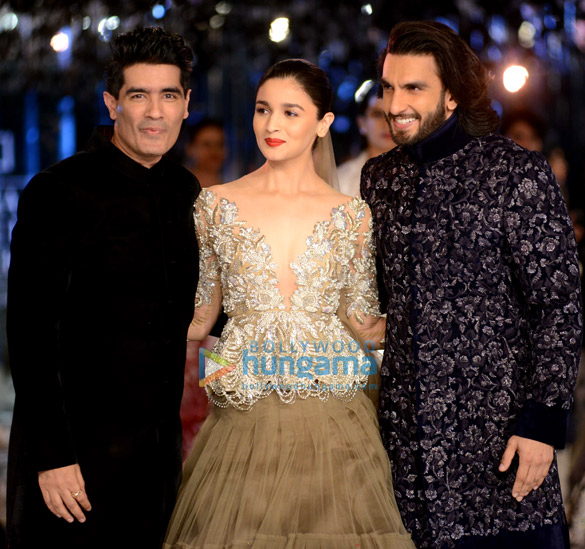 Alia Bhatt and Ranveer Singh walk for Manish Malhotra’s show at India Couture Week in Delhi Alia Bhatt and Ranveer Singh walk for Manish Malhotra’s show at India Couture Week in Delhi